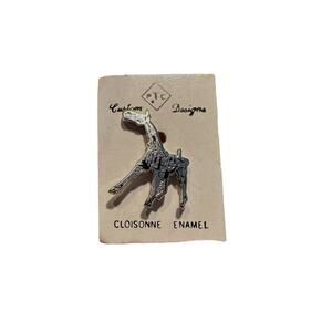 Vtg Cloisonné Giraffe Pin Tie Tack Brooch
Silver and Black Enamel 1” PtC Designs